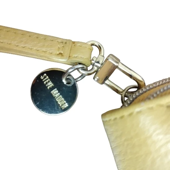 Steve Madden Mustard Yellow Leather Wristlet Wallet - Picture 3 of 13